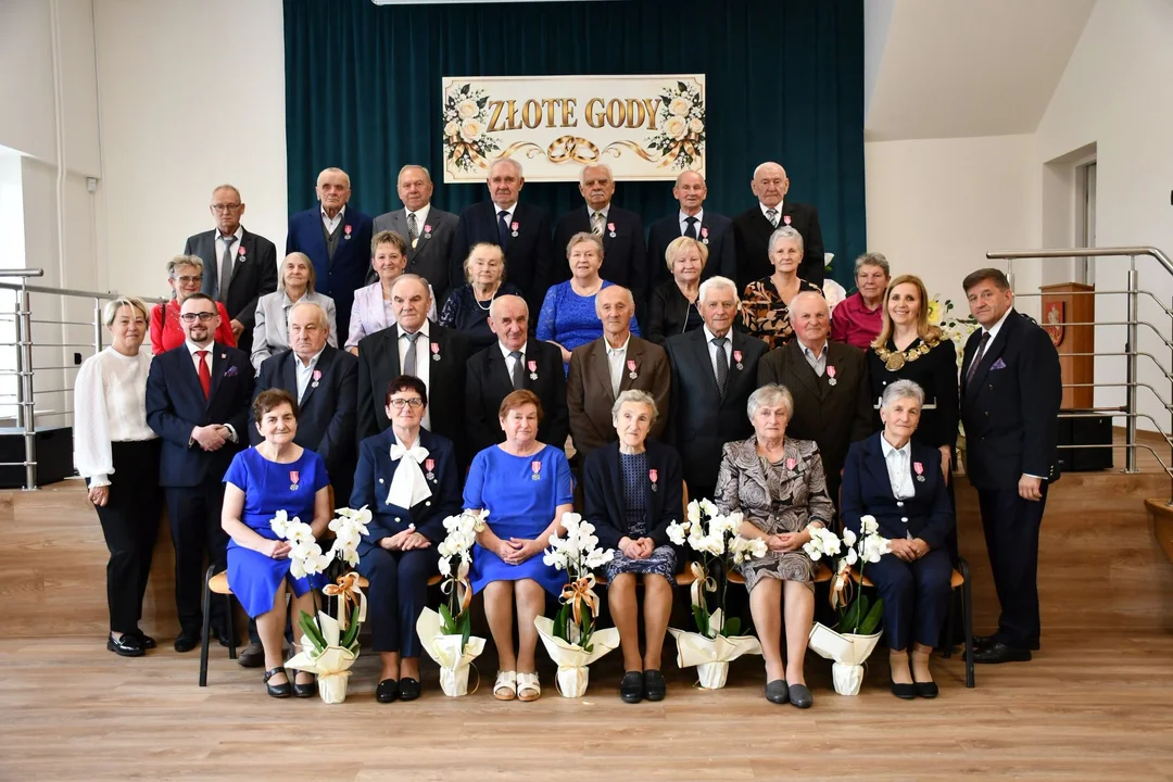 Komarów gody